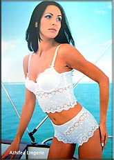 Lingerie de Luxe - Athifea Distribution